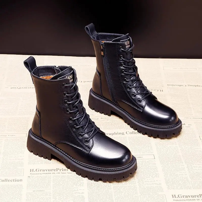 Stylish Black Leather Winter Boots - Louise for Ultimate Comfort